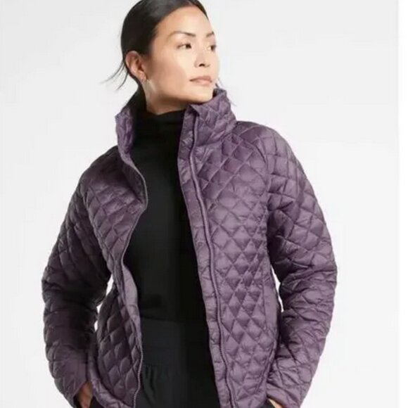 Women's Athleta Whisper Featherless Puffer Jacket Purple/Violet S - Picture 1 of 11